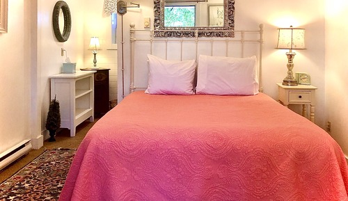 Single Room, 1 Queen Bed