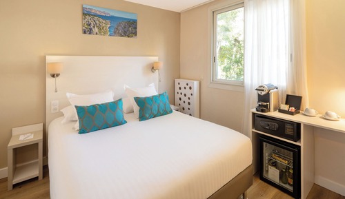 Classic Room, 1 Queen Bed, Non Smoking