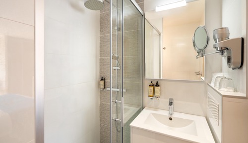 Comfort Room, 2 Twin Beds, Non Smoking, Balcony