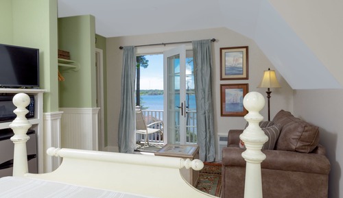 Standard Room, 1 Queen Bed with Sofa bed, Balcony, River View