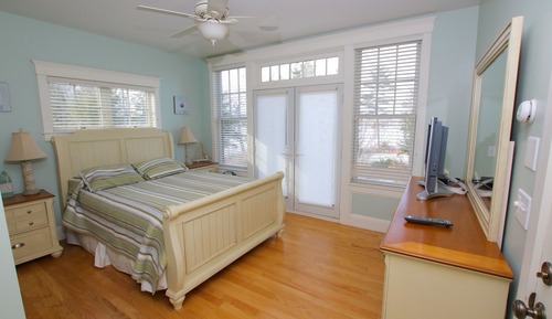 Standard Cottage, 1 Queen Bed with Sofa bed, Kitchenette, River View