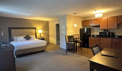 Standard Studio, 1 King Bed