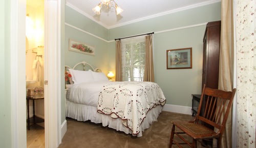 Room (Santa Rosa)