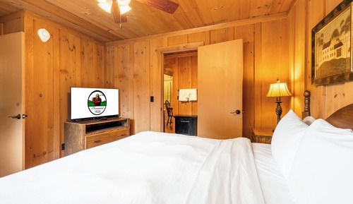 Cabin, 3 Bedrooms, 2 Bathrooms