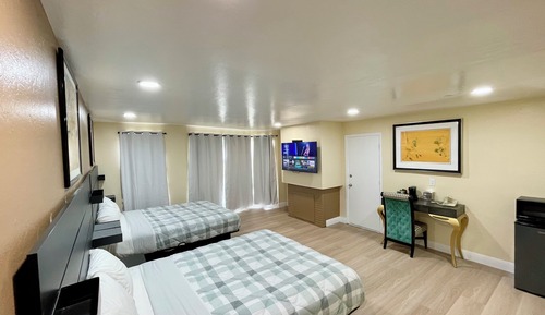 Basic Room, 2 Queen Beds