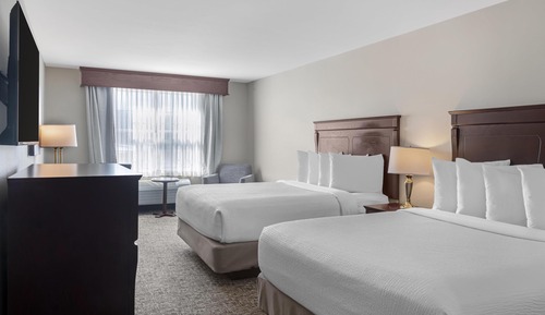 Executive Room, 2 Queen Beds, Non Smoking, Refrigerator & Microwave