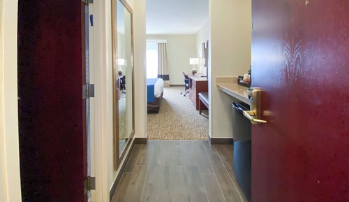 Standard Room, 1 King Bed, Non Smoking