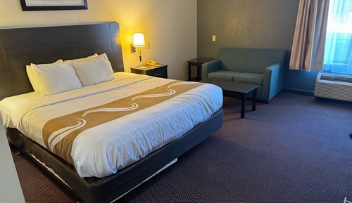 Standard Room, 1 King Bed, Non Smoking