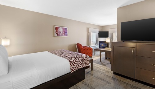 Superior Suite, 1 Queen Bed with Sofa bed, Non Smoking, Jetted Tub (with Sofabed)