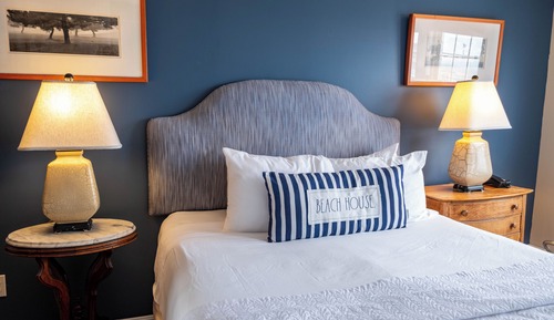 Deluxe Oceanview Queen
