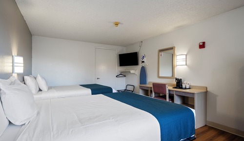 Standard Room, 2 Queen Beds, Non Smoking