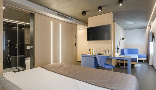 Suite, 1 King Bed