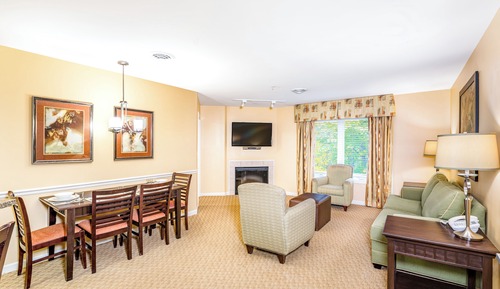 Premier One Bedroom Suite, Nature View