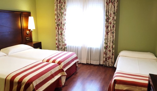 Triple Room (3 Adults)