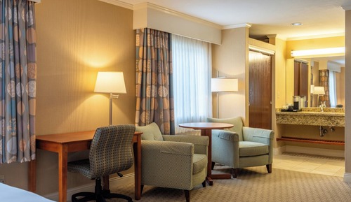 King Standard Room