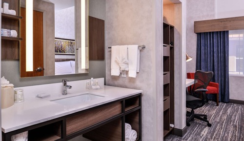 Suite, 1 Bedroom, Balcony