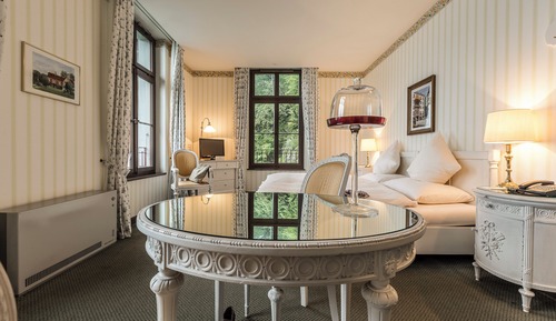 Superior double room with lake view