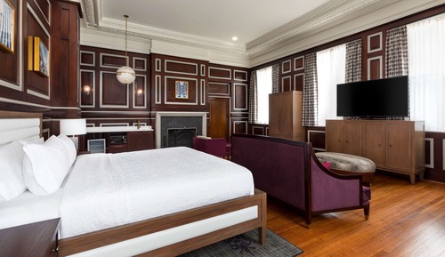 Suite, 1 King Bed, Non Smoking