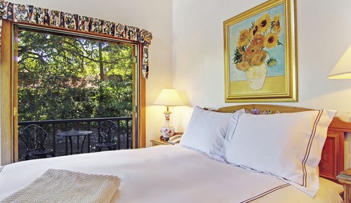 Standard Room, 1 Queen Bed (Van Gogh)