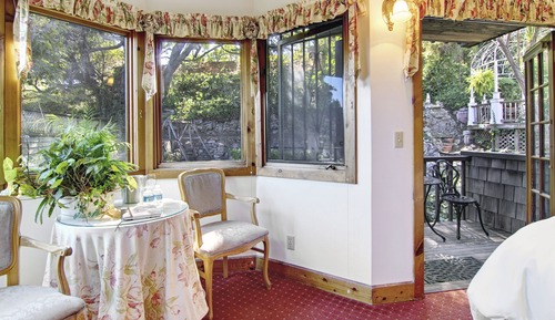 Standard Room, 1 Queen Bed, Accessible