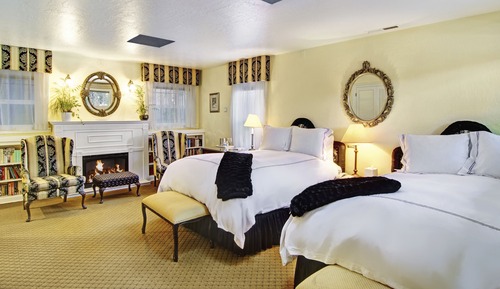 Standard Room, 2 Queen Beds (Contessa)