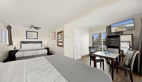 Suite, Multiple Beds (Not Pet Friendly)