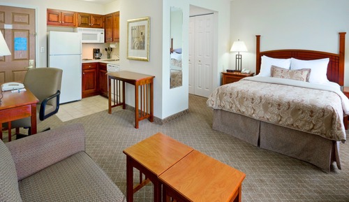 Studio Suite, 1 Queen Bed, Accessible, Kitchen (Accessible Tub)