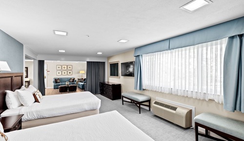 Standard Suite, 2 Queen Beds, Non Smoking, Harbor View