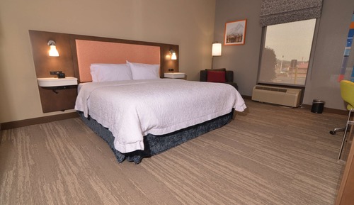 Standard Room, 1 King Bed, Non Smoking