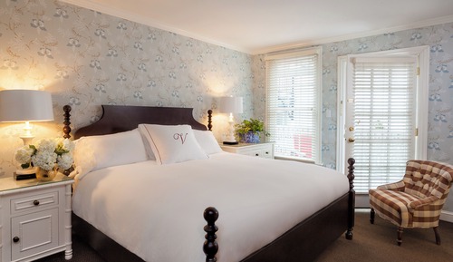 Room, Balcony (Virginia | The Jackson)