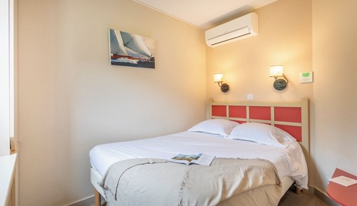 Apartment 4 people - 1 bedroom - Air conditionned - Terrace or balcony - Renovated