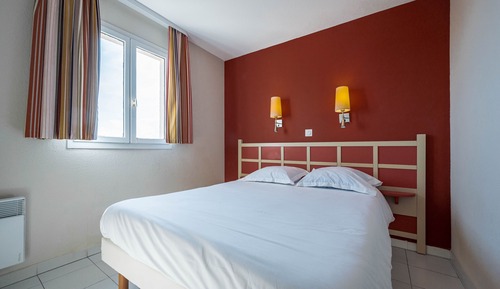 Apartment 6 people - 1 bedroom + 1 sleeping alcove - Terrace or balcony - Seaview - South facing