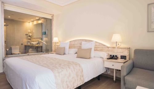 Superior Double Room, Balcony, Canal View