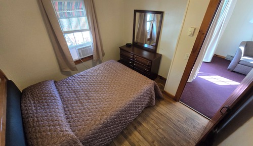 Standard Cabin, Lake View