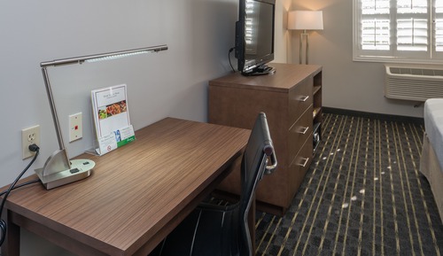 Standard Room, 1 King Bed