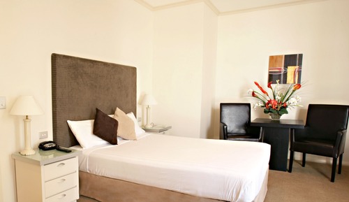 Executive Queen Room