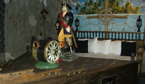 Studio Suite, 1 King Bed (Pirate Themed)