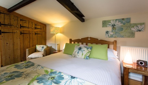 Family Room (Room 5)