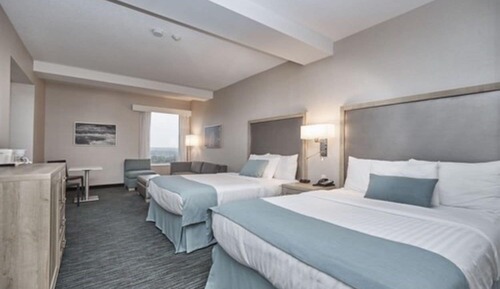Riverview Jr Suite, 2 Queen beds & Sofa bed