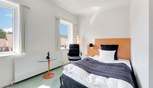 Standard Single Room