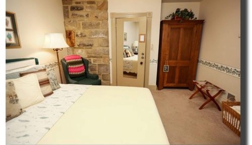 Room, Private Bathroom (Ivy Queen Room)