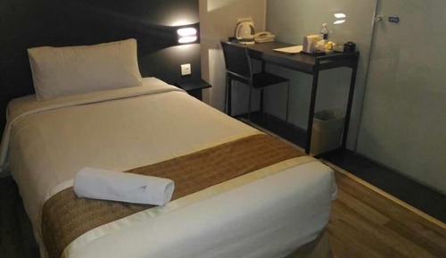 Standard Single Room