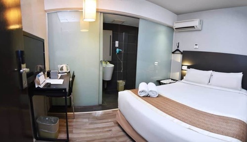 Standard Queen, No Windows