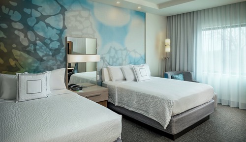 Room, 2 Queen Beds (Mobility/Hearing Access, Roll-in Shwr)