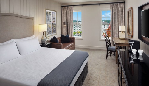 Deluxe Room, 1 King Bed