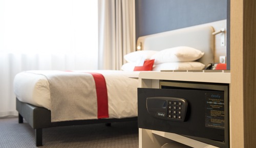 Standard Room, 1 Double Bed with Sofa bed (Airport View, Free Breakfast)