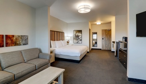 Expanded King with Sofa