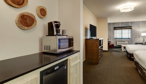 Expanded Queen with Sofa