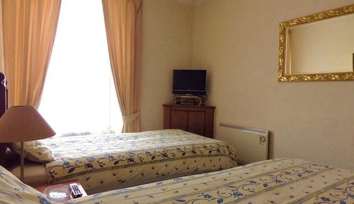 Family Room, Non Smoking, Kitchenette