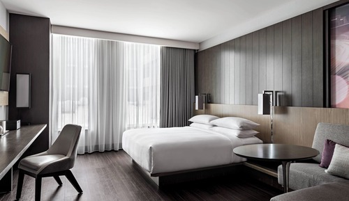 Room, 1 King Bed, Courtyard View